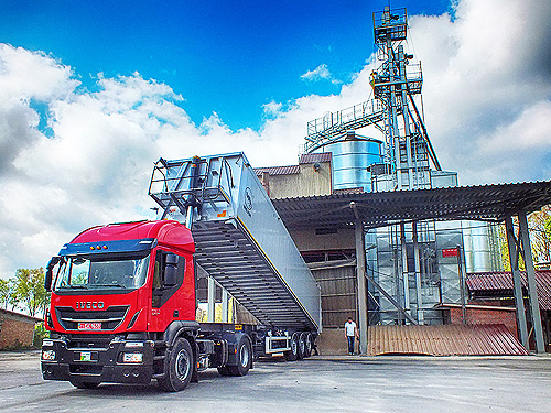 Аренда самосвала Iveco Stralis в Киеве и области