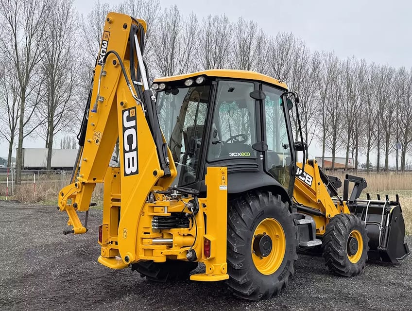 Оренда екскаватора-навантажувача JCB 3CX з водієм в Киеве та області