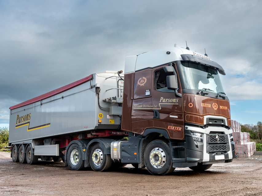 Самосвал Renault T High - аренда в компании Марктранс (MARKTRANS)