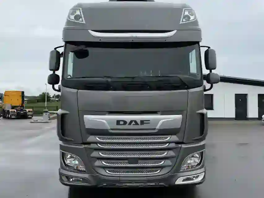 Оренда самоскида DAF XF 530