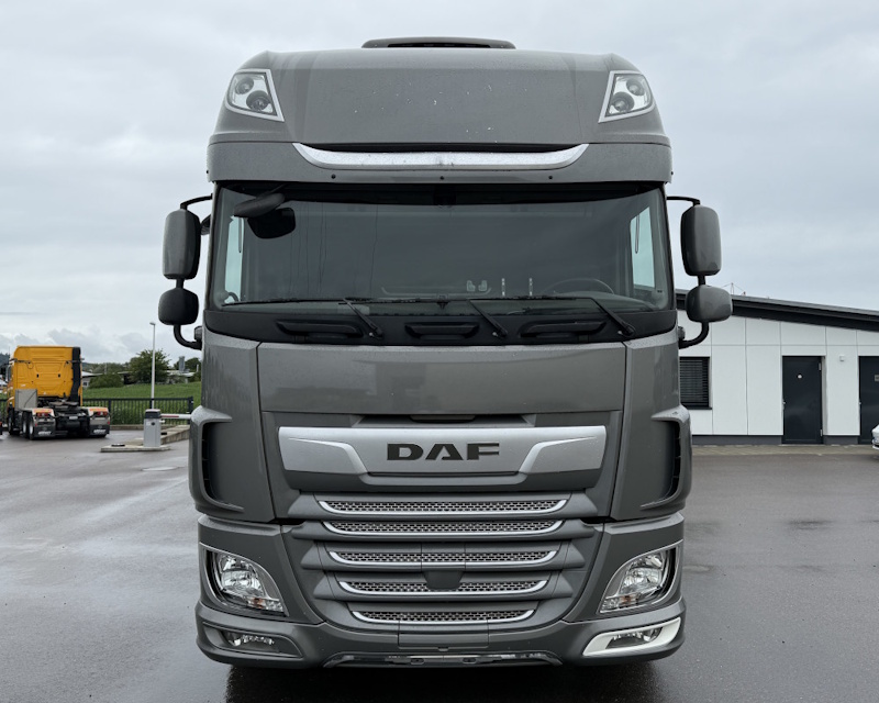 Аренда самосвала DAF XF 530
