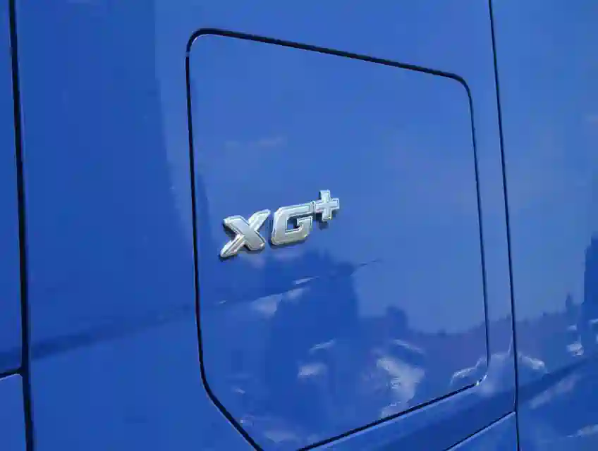 Оренда самоскида DAF XG+