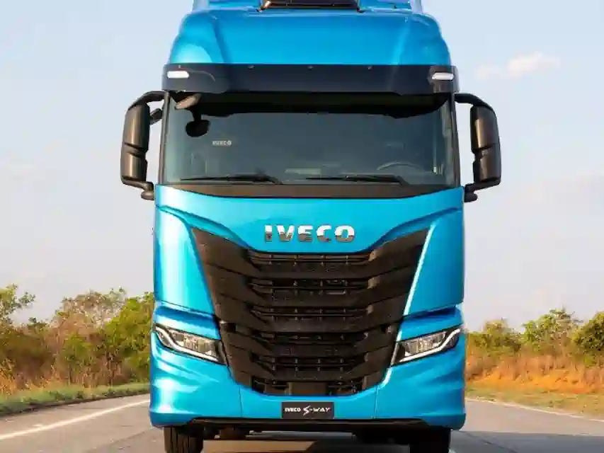 Оренда самоскида Iveco S-Way