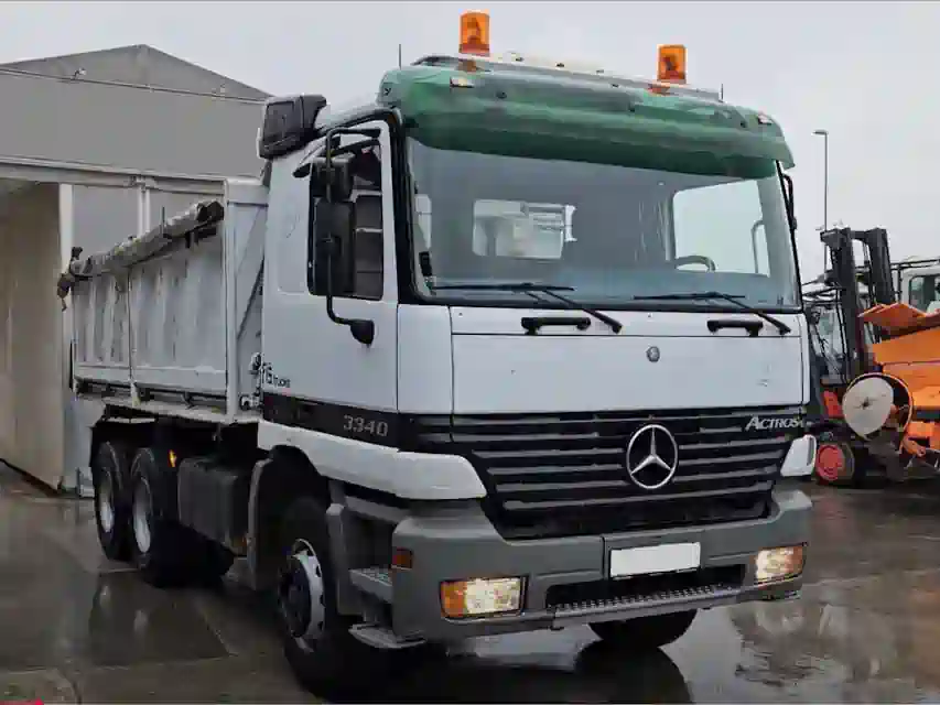 Самоскид Mercedes Actros 3340 в оренду у Києві та області
