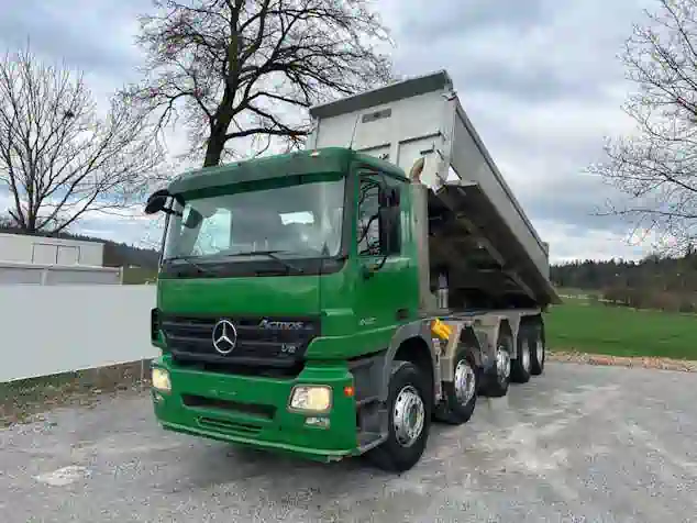 Самоскид Mercedes-Benz Actros 4444 оренда у компанії МАРК ТРАНС БУД (Марктранс)