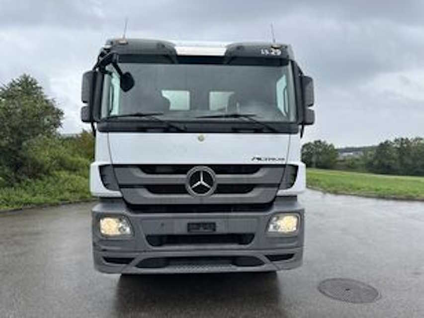 Оренда самоскида Mercedes-Benz Actros 4444